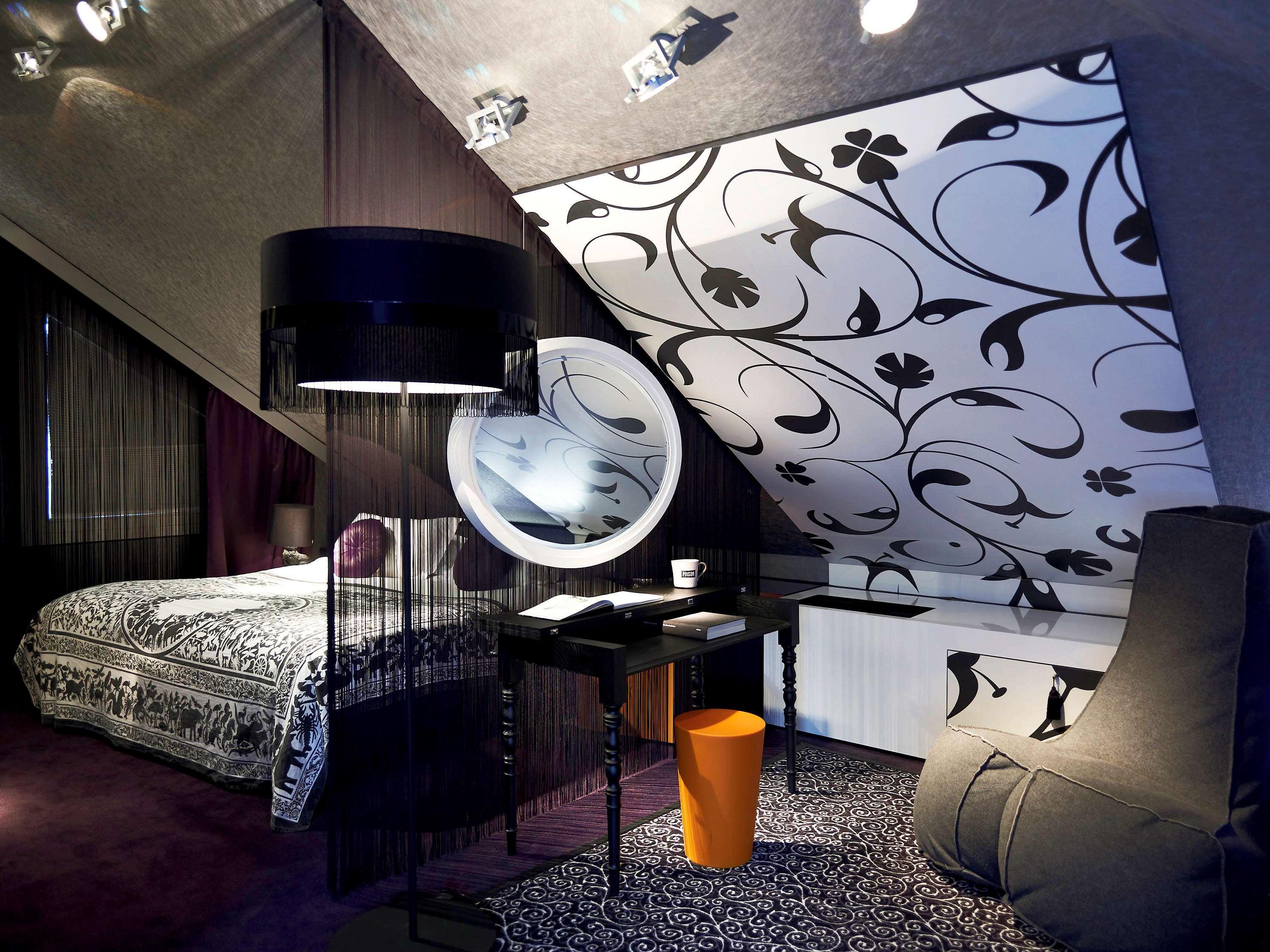 Sofitel Munich Bayerpost Hotel Exterior photo A room at the Mandarin Oriental, Munich