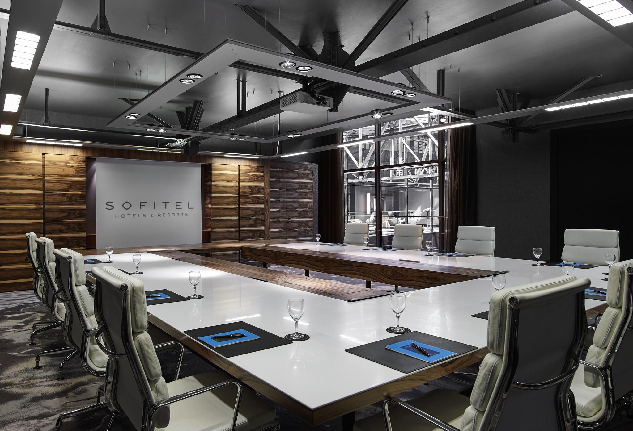 Sofitel Munich Bayerpost Hotel Exterior photo Meeting room