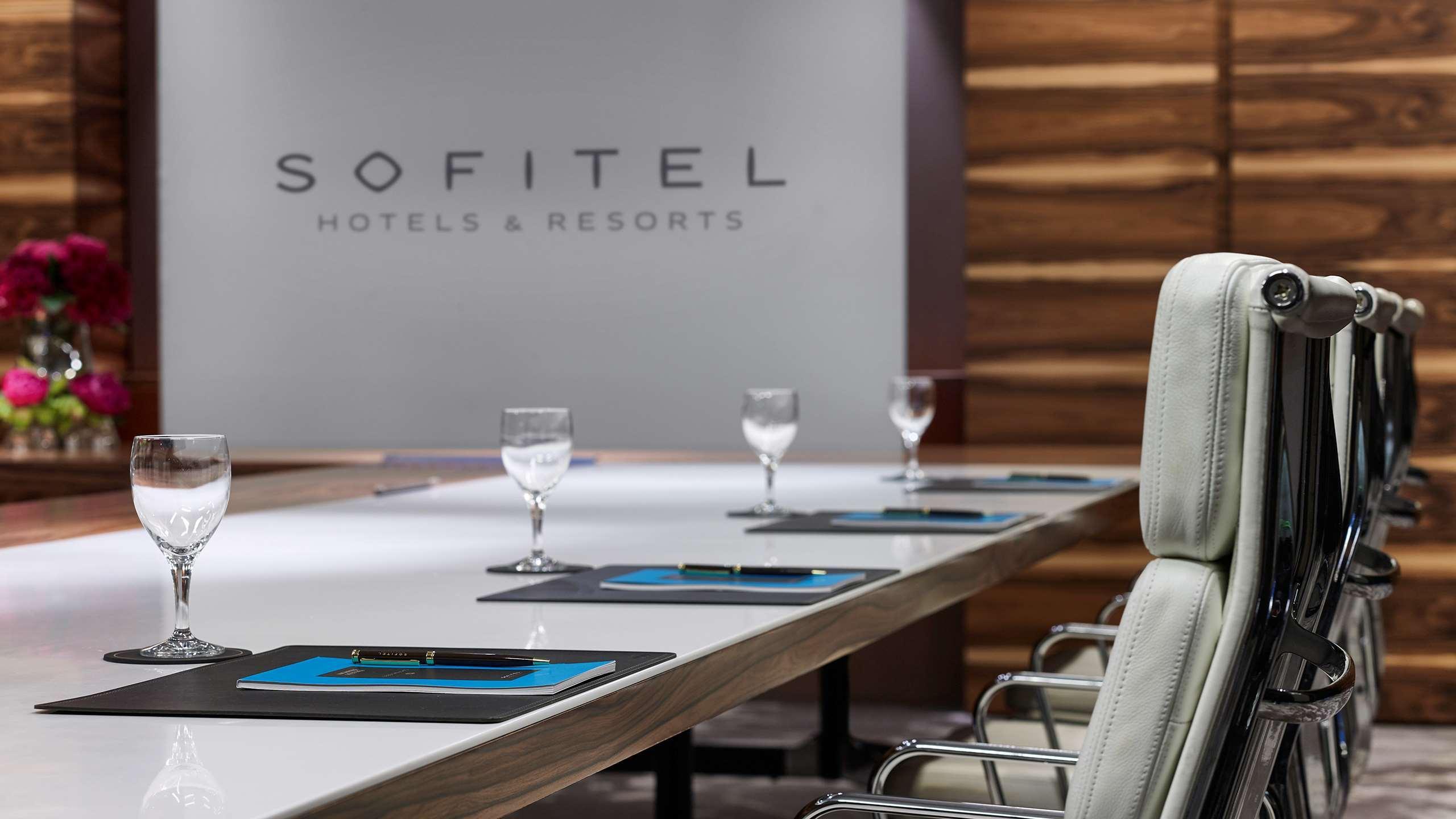 Sofitel Munich Bayerpost Hotel Exterior photo Sofitel meeting room
