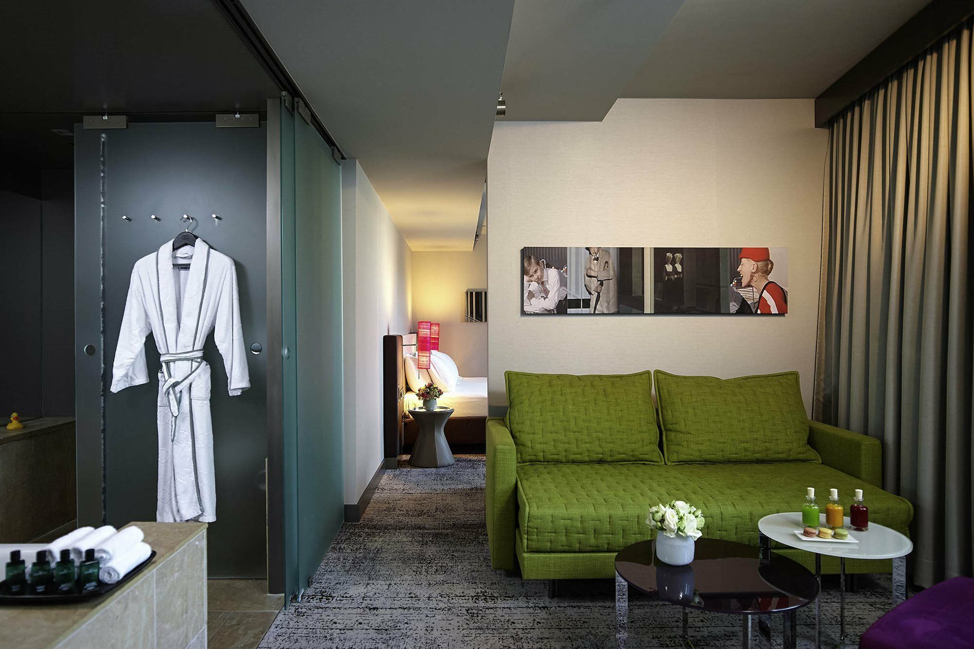 Sofitel Munich Bayerpost Hotel Exterior photo Suite at the Mandarin Oriental, Munich